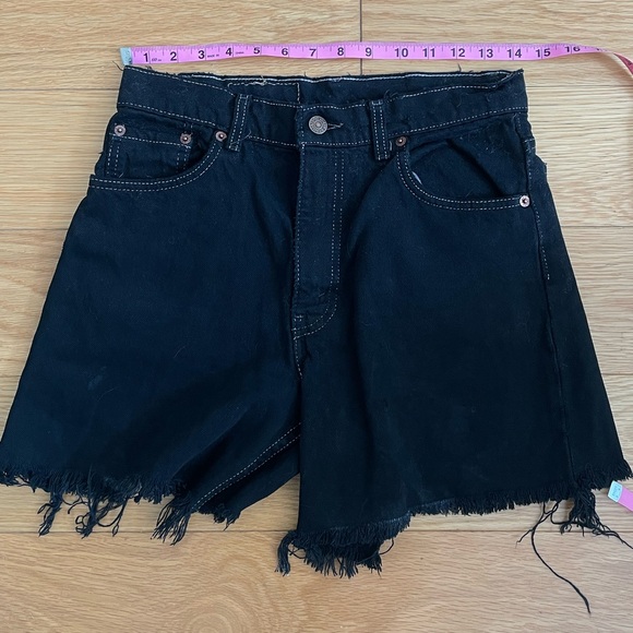 Levi's Pants - Vintage black Levi shorts